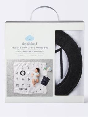 cloud island Muslin Blanket and Frame Set - White and Black